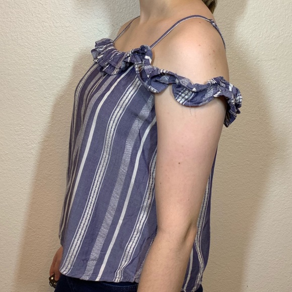 💗 3 for $15 Hollister off the shoulder top - Picture 5 of 5